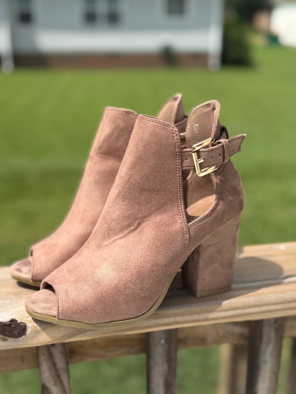 Taupe Peep Toe Booties Block Heel Boho Quiet Luxury Sz 5.5 3911